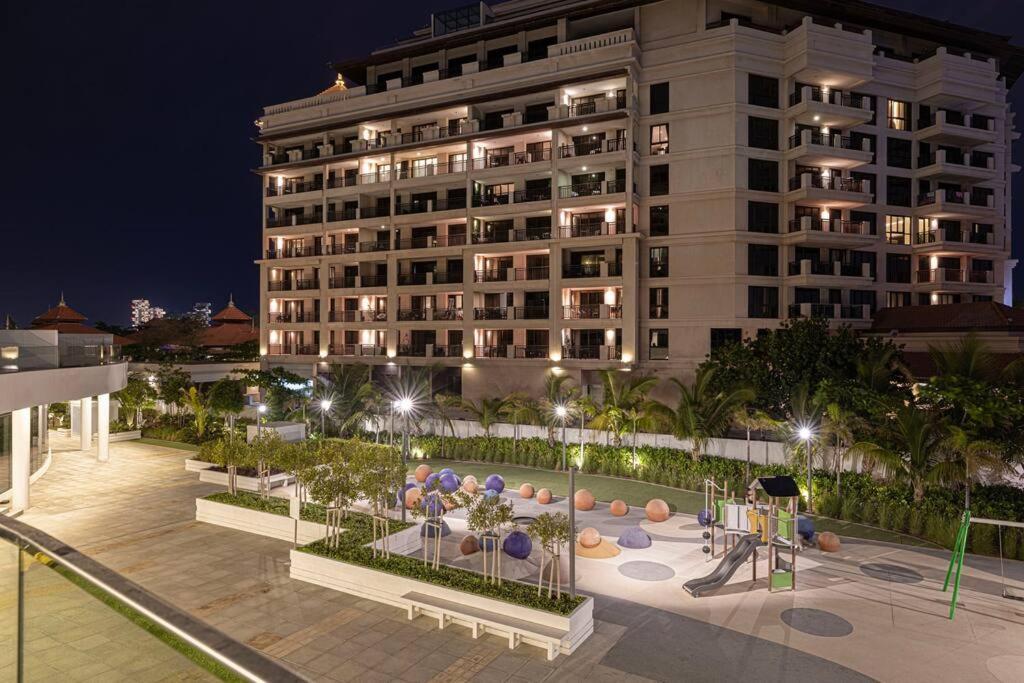 Apartment First Class 2br Expansive Balcony Oasis Dubai