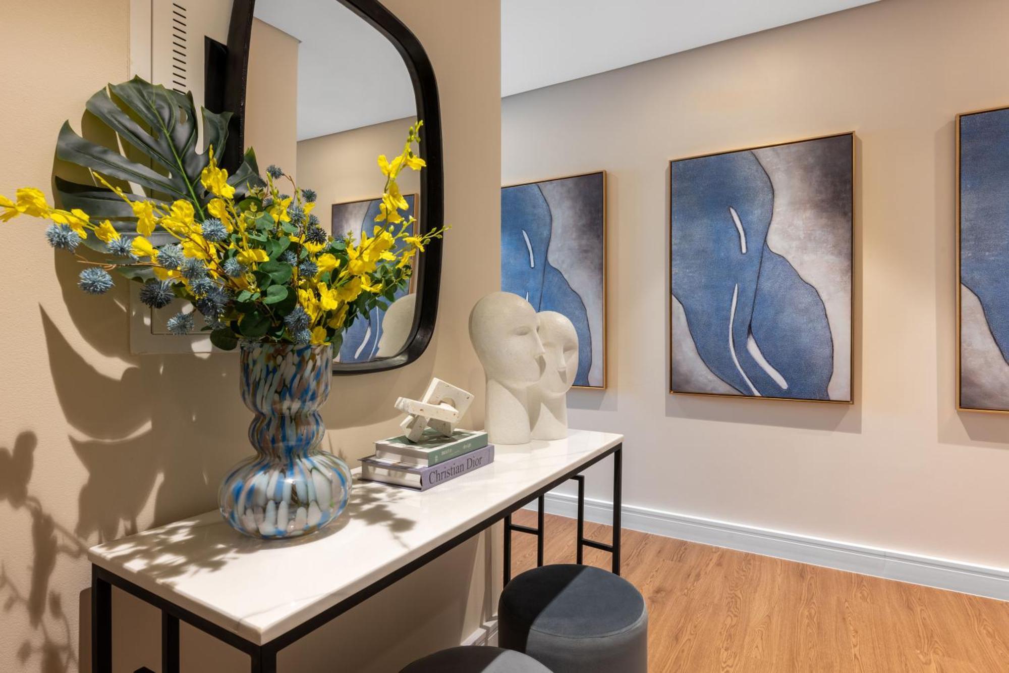 Magnificent - Luxurious 3+ 1 Bedroom Located In Downtown * Dubai