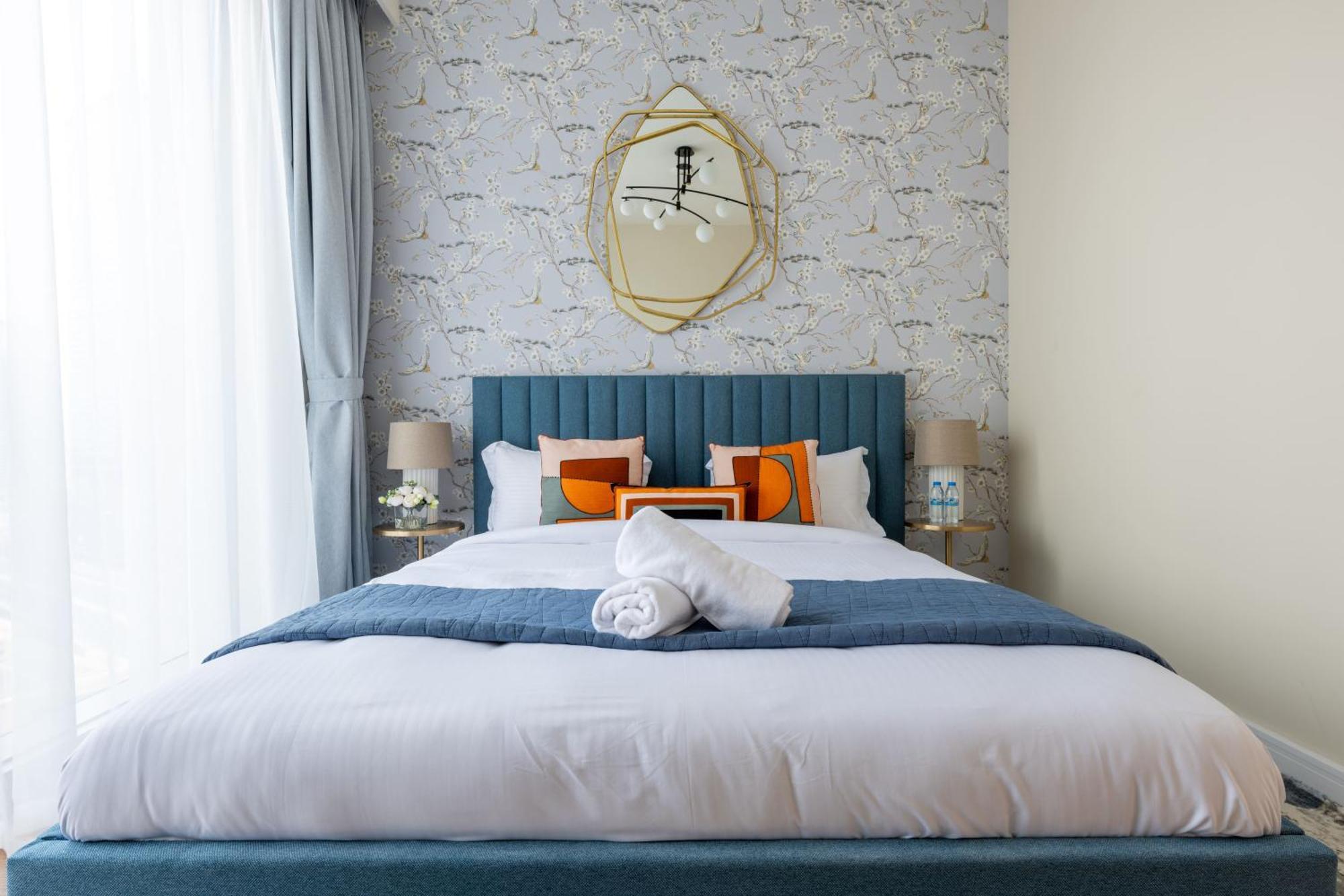 Magnificent - Luxurious 3+ 1 Bedroom Located In Downtown Dubai