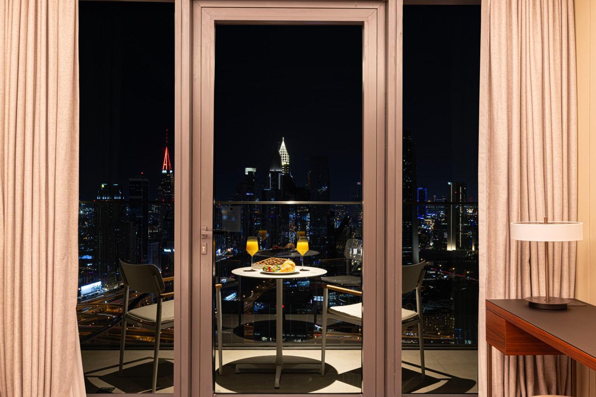 Smartstay At Address Opera - Unique Burj Khalifa Views - Brand New Luxury Residences * Dubai