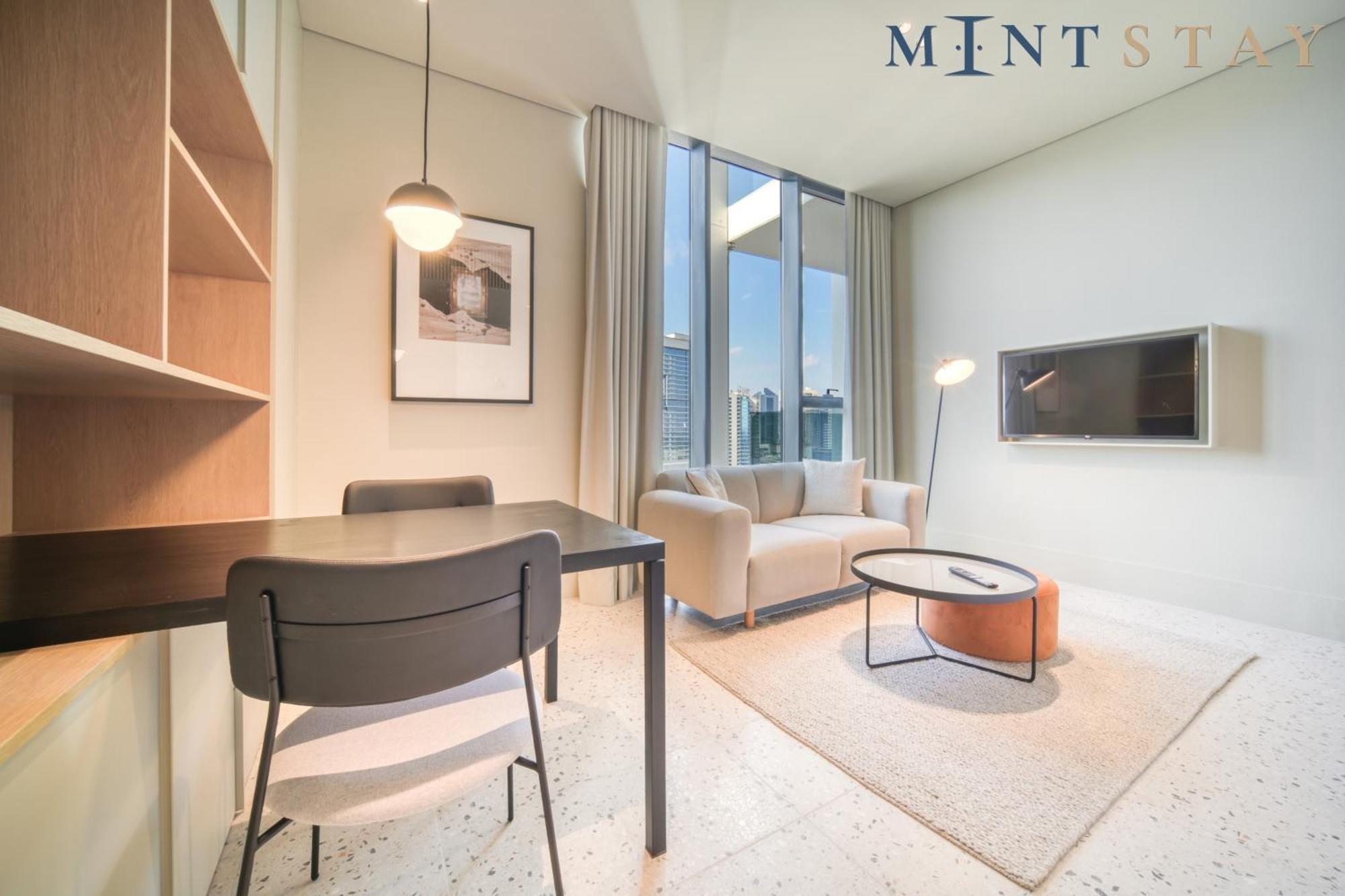 Apartment Upside Living, Burj Khalifa View, Business Bay - Mint Dubai