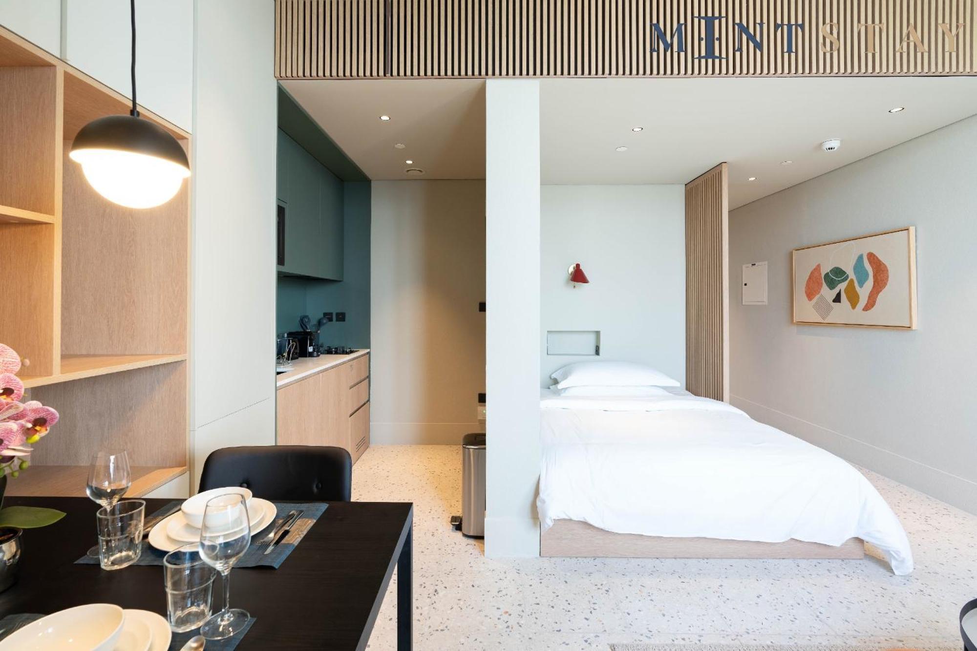 Apartment Upside Living, Burj Khalifa View, Business Bay - Mint Dubai