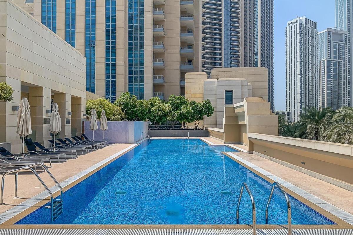 Frank Porter - Claren Tower * Dubai