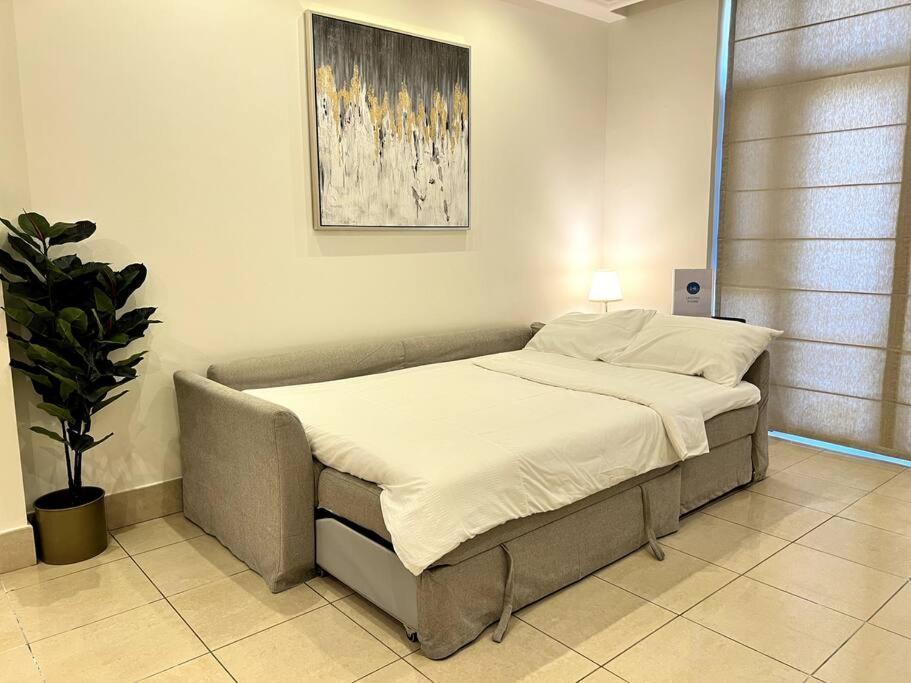 Lux Souk Al Bahar Downtown 1 Bedroom Flat - Steps To Mall Dubai