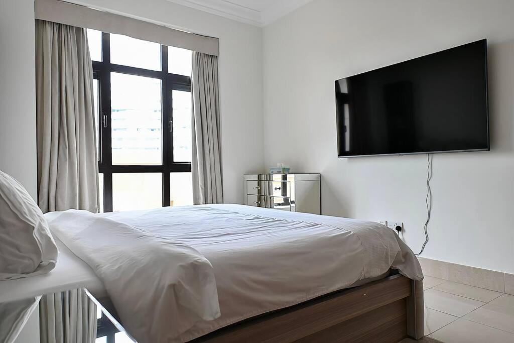 Lux Souk Al Bahar Downtown 1 Bedroom Flat - Steps To Mall * Dubai