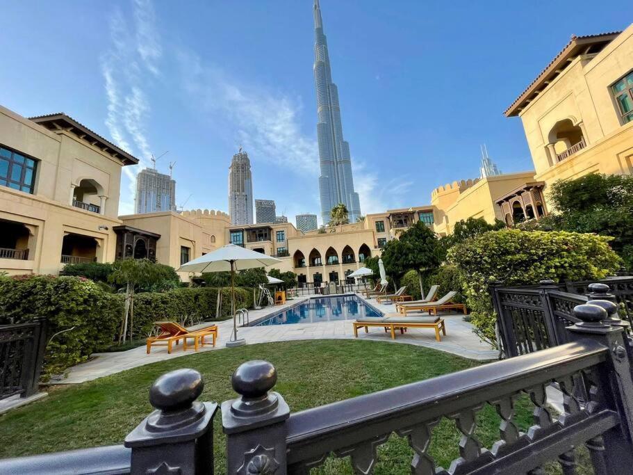 Lux Souk Al Bahar Downtown 1 Bedroom Flat - Steps To Mall Dubai