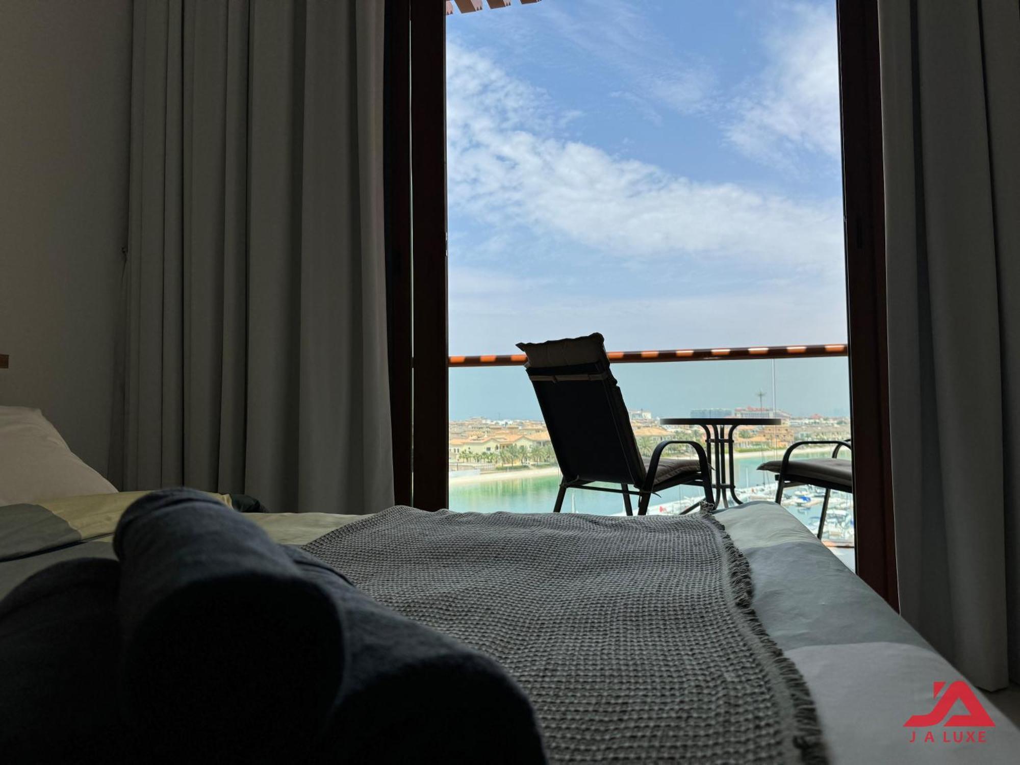 Unique At Of Yachts With Panoramic Sea View Of Burj Khalifa, Alarab & Atalntis In Palm Jumeirah Daire