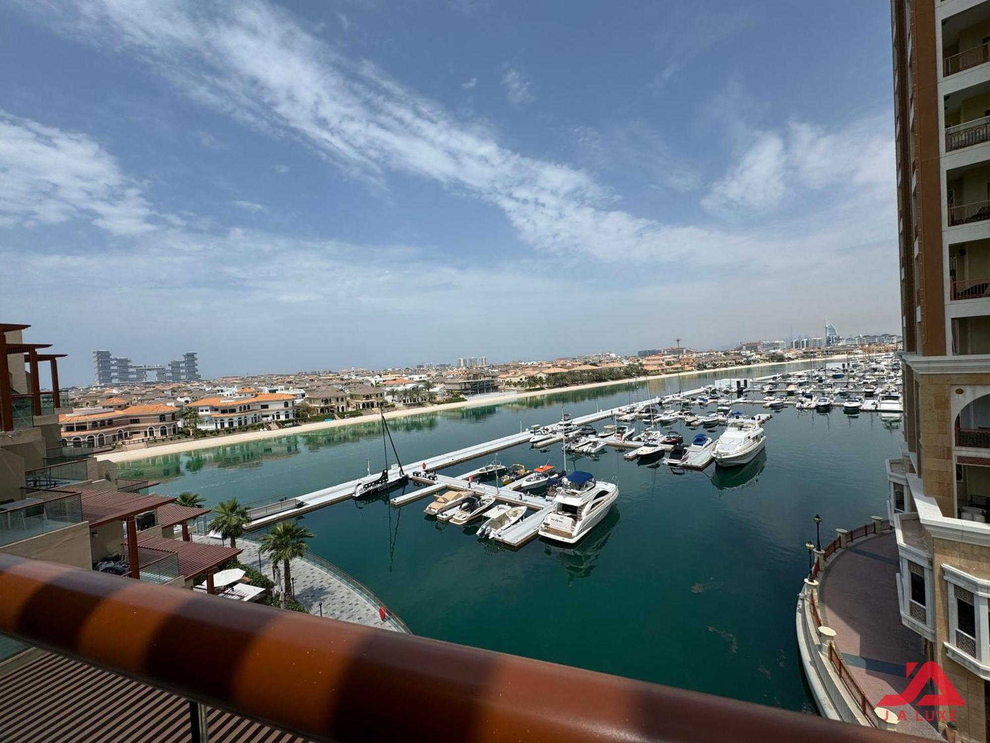 Daire Unique At Of Yachts With Panoramic Sea View Of Burj Khalifa, Alarab & Atalntis In Palm Jumeirah *