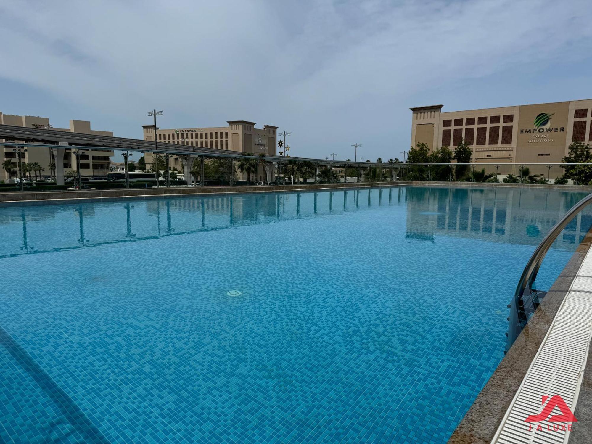 Daire Unique At Of Yachts With Panoramic Sea View Of Burj Khalifa, Alarab & Atalntis In Palm Jumeirah