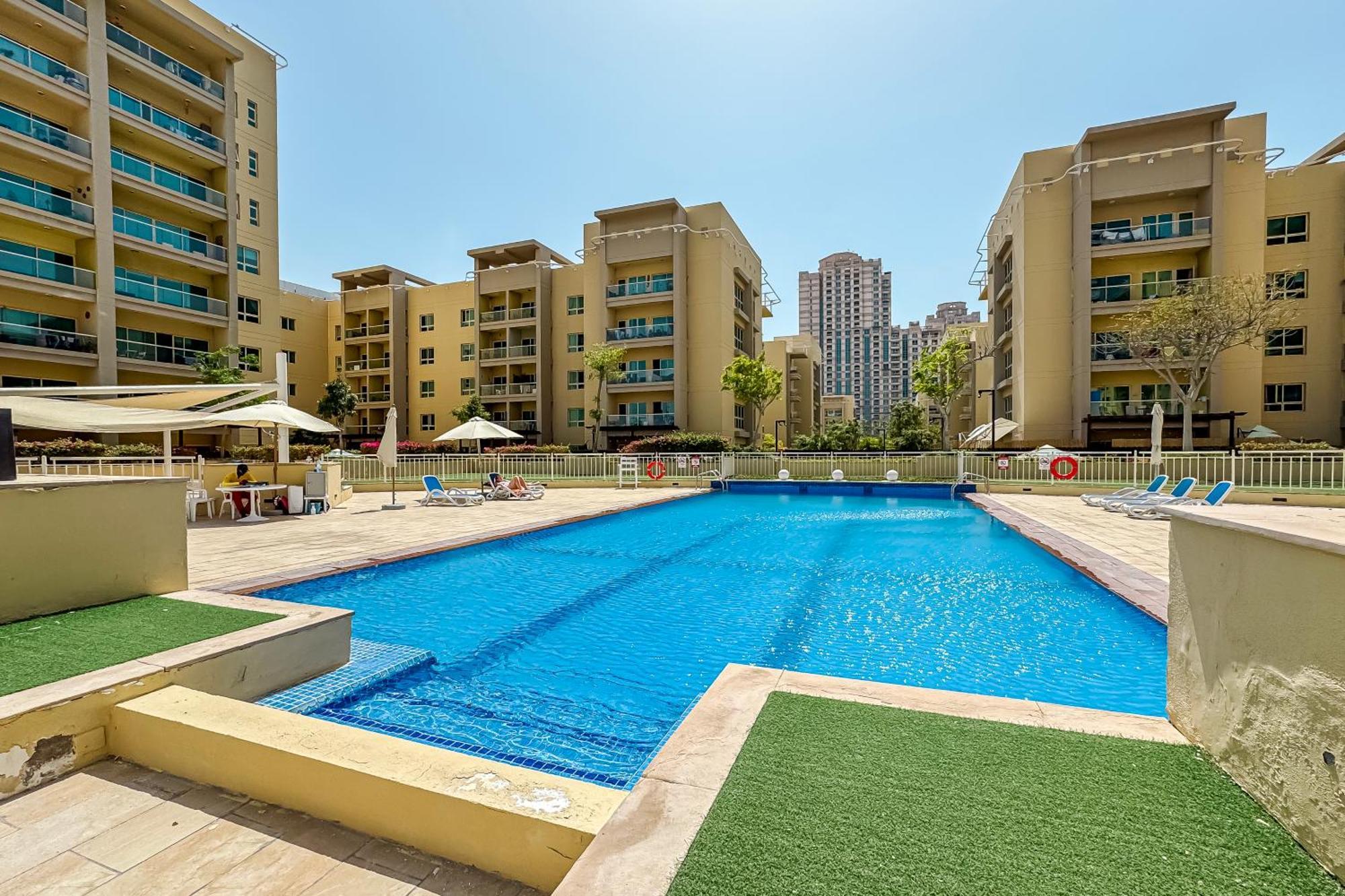 Renovated 1 Bed Al Alka 1 In The Greens Apartment *