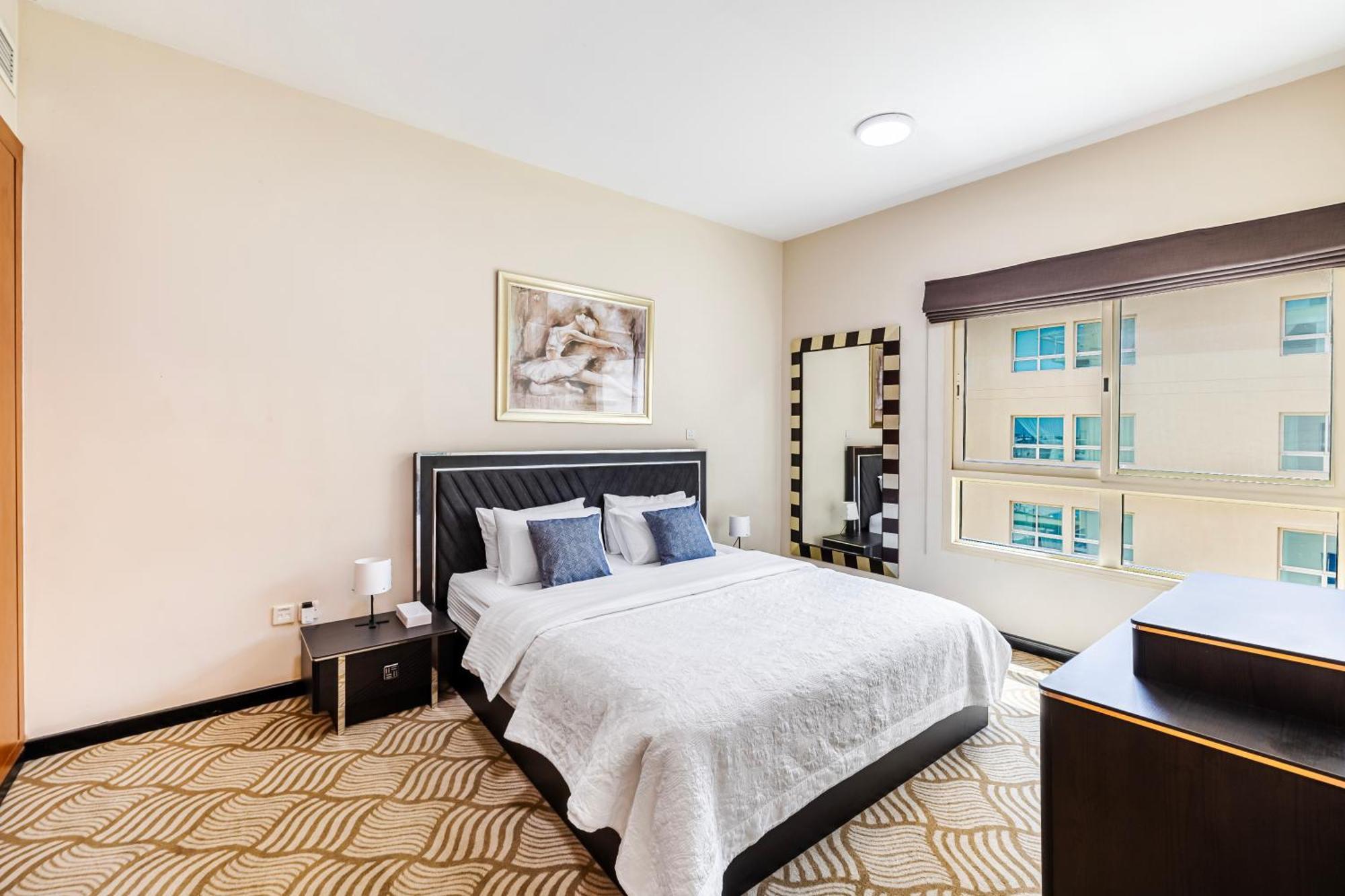 Apartment Renovated 1 Bed Al Alka 1 In The Greens Dubai