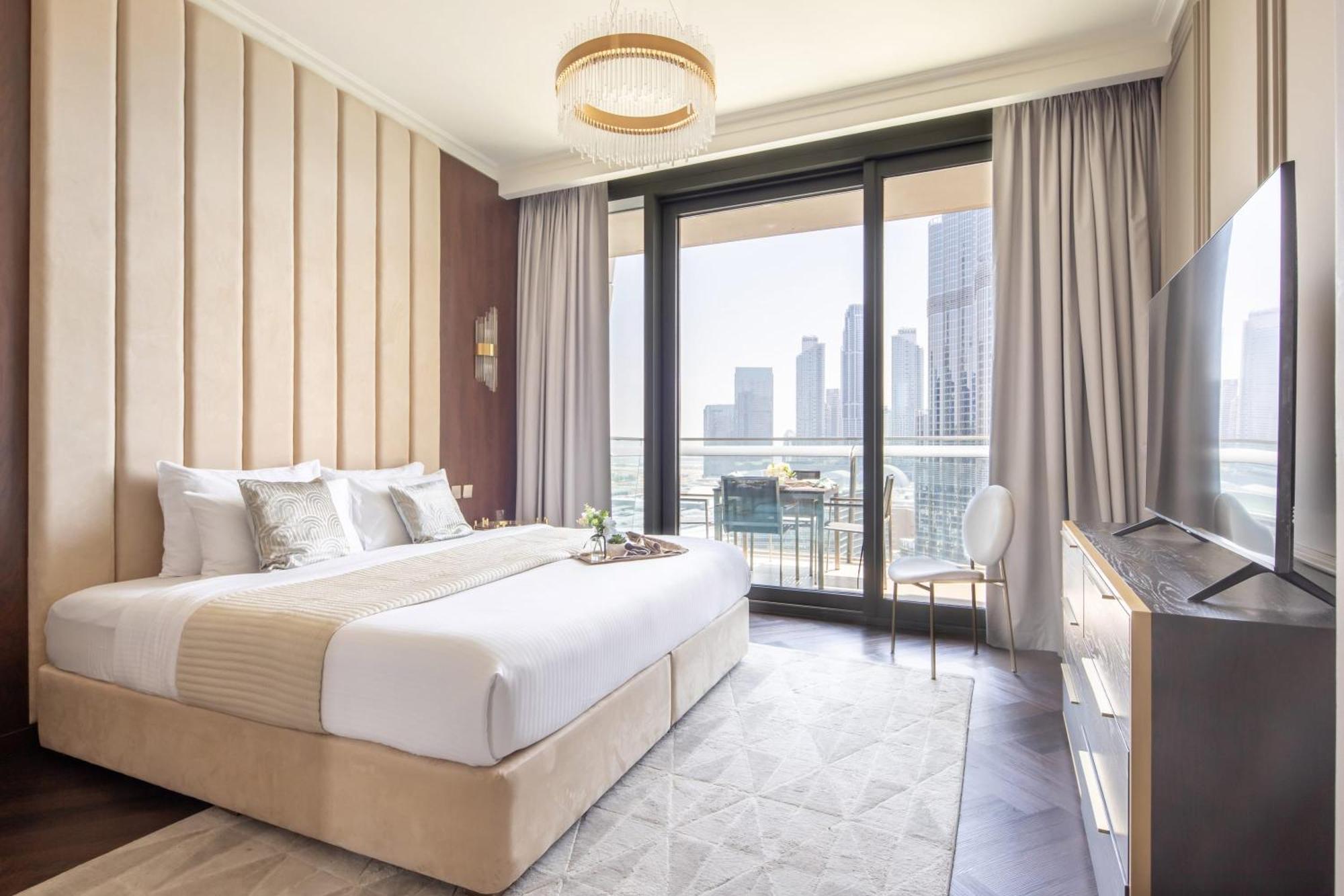 Frank Porter - Burj Vista Dubai