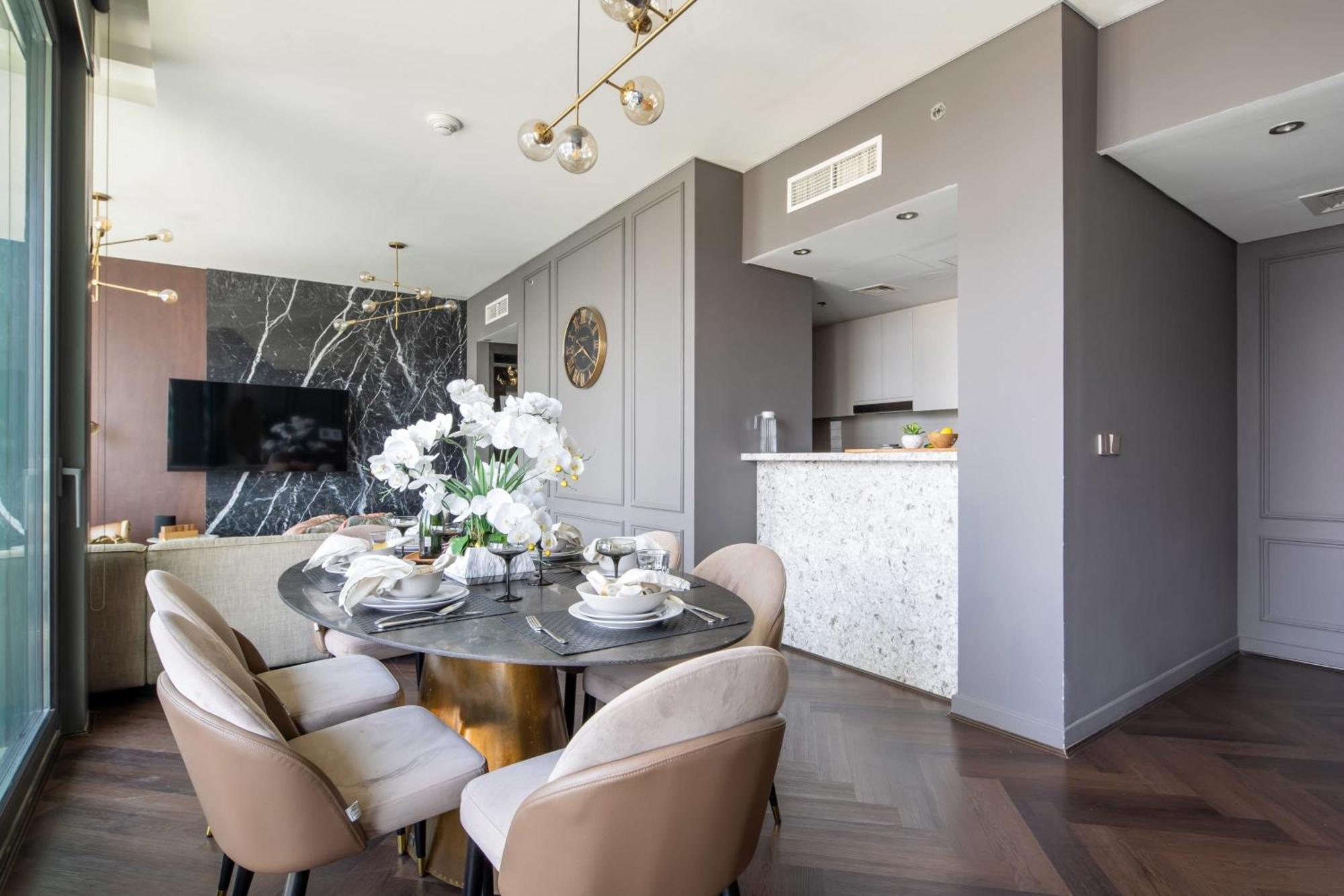 Apartment Frank Porter - Burj Vista
