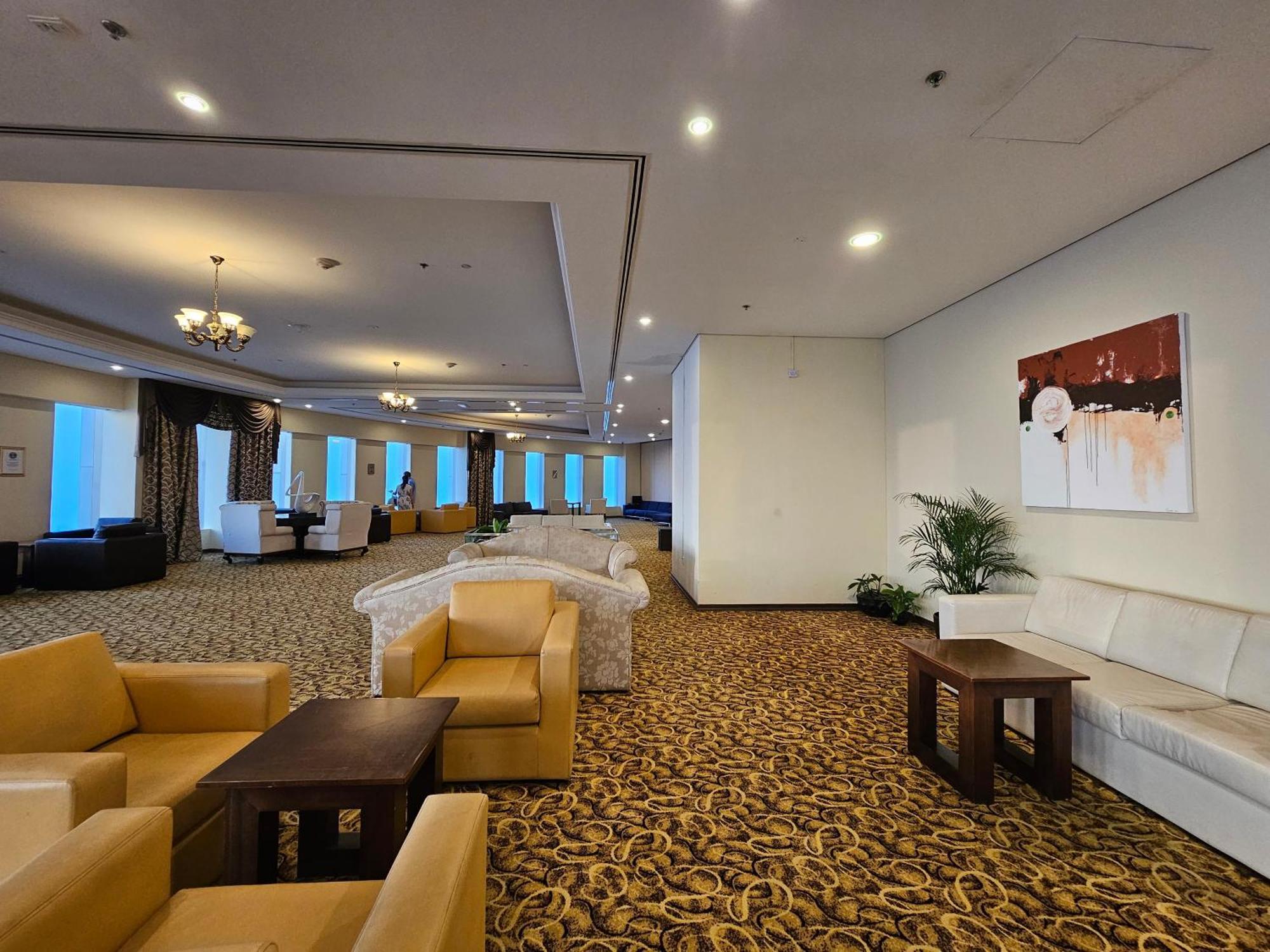 Homestay Super Host At Highest Residential Tower In The World, Private In A Shared Dubai