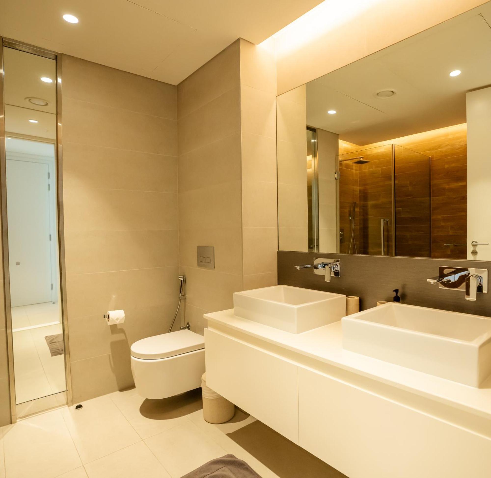 Nasma Luxury - Gorgeous Waterfront With Incredible Sea Views Dubai