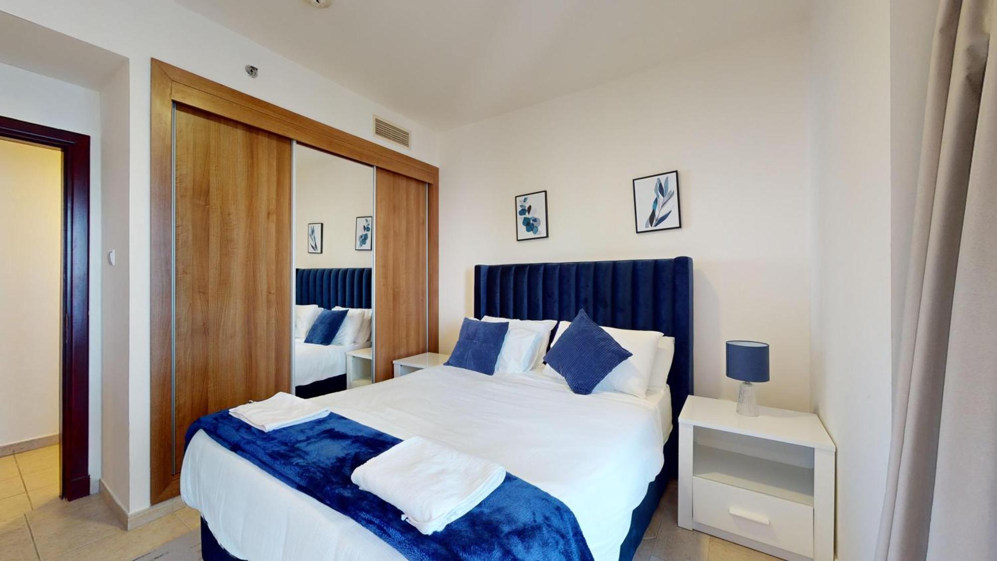 Apartment 50 Percent Offer ! Iconic Princess Tower ! 64th Floor ! Sea View & Marina Walk View ! 3min To Marina Beach & Tram ! Spacious *