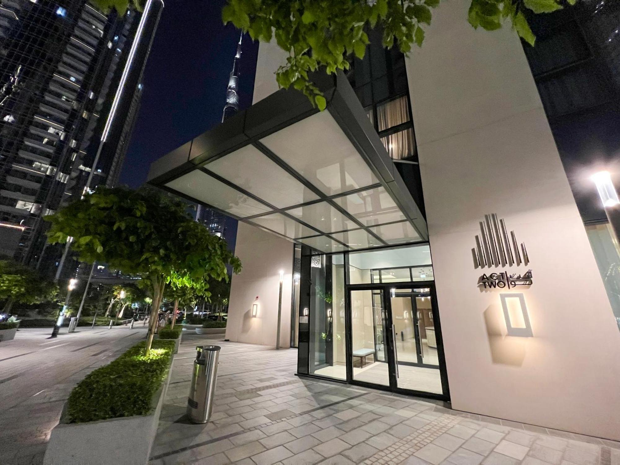 Apartment Downtown Luxury - Stunning Burj Khalifa View - 5 Minutes Walk To Mall *