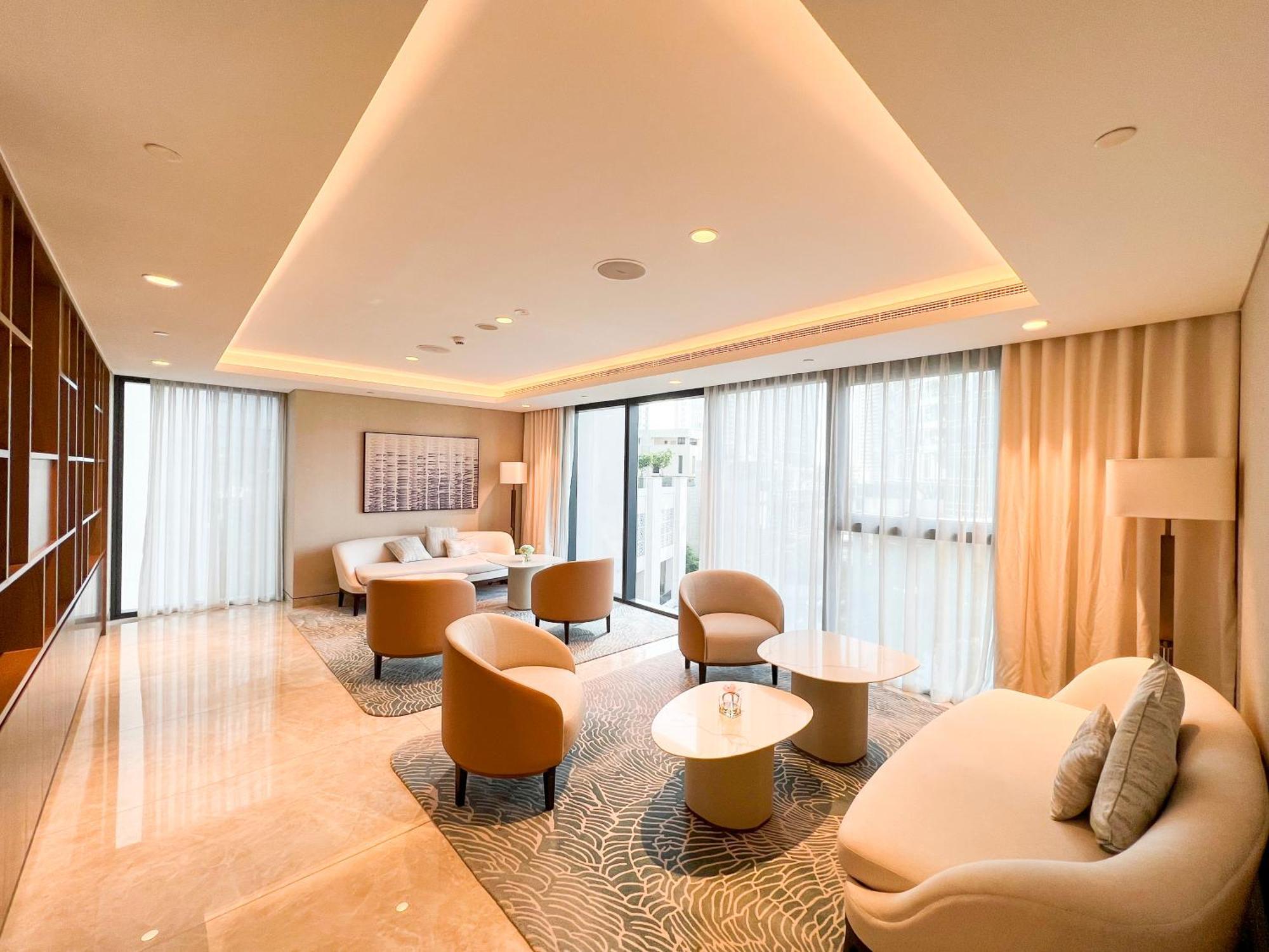 Downtown Luxury - Stunning Burj Khalifa View - 5 Minutes Walk To Mall