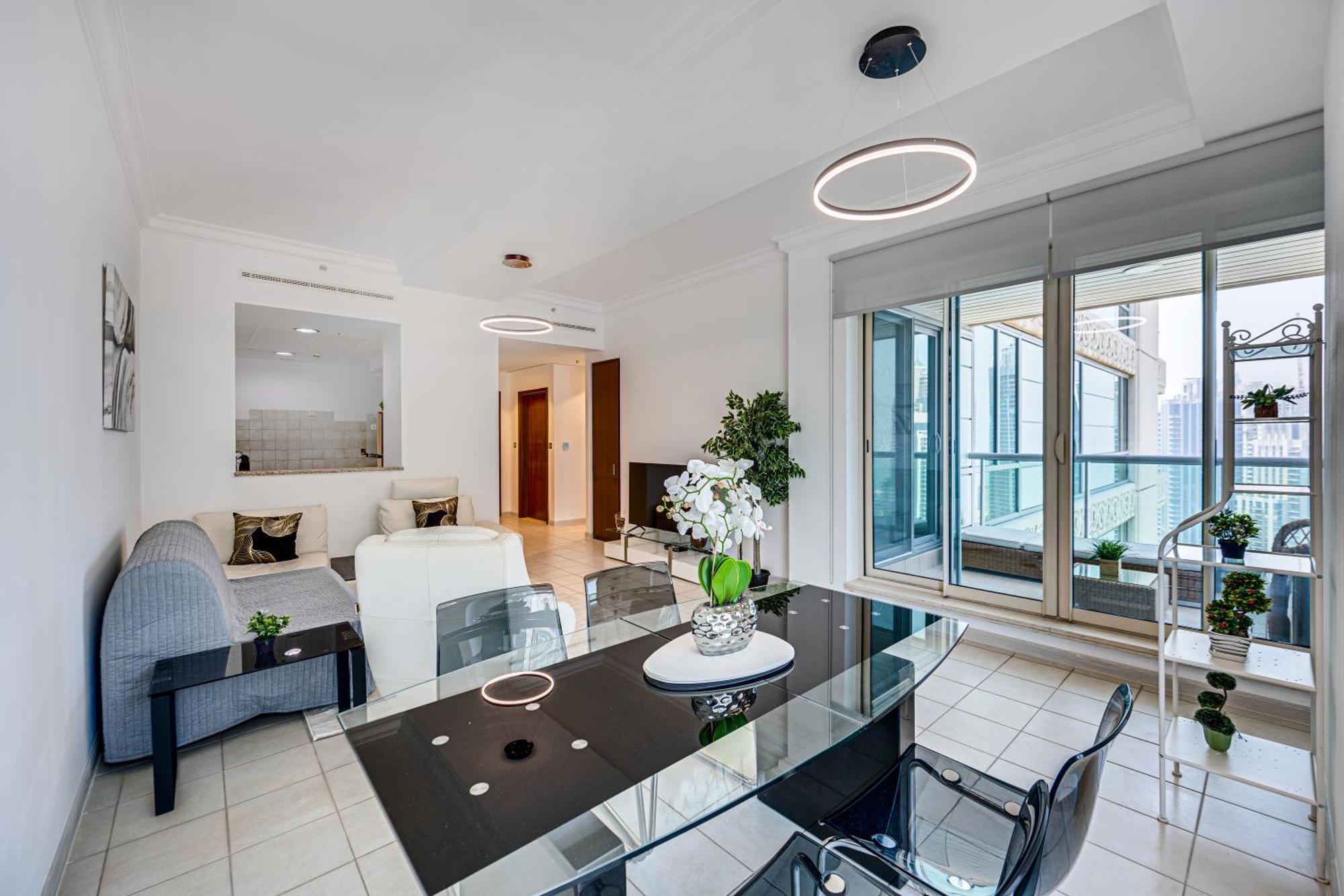 Apartment Breathtaking Marina View In Al Murjan