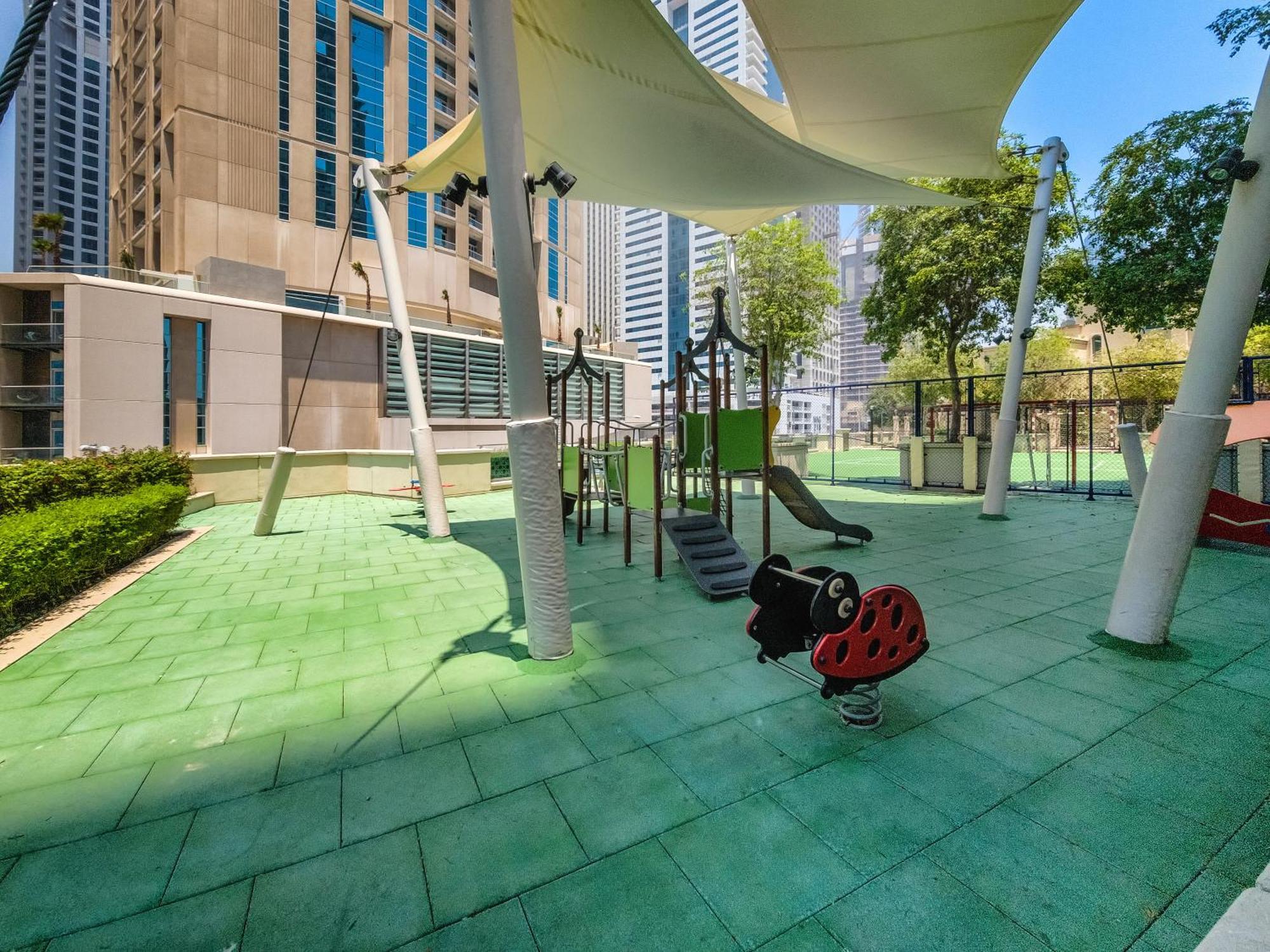 Apartment Breathtaking Marina View In Al Murjan *