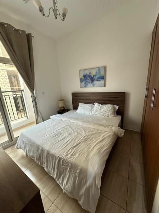 Apartment One Private Bathroom Tub Gym Free Parking