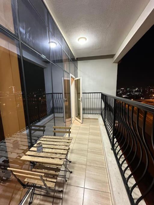 Apartment One Private Bathroom Tub Gym Free Parking Dubai