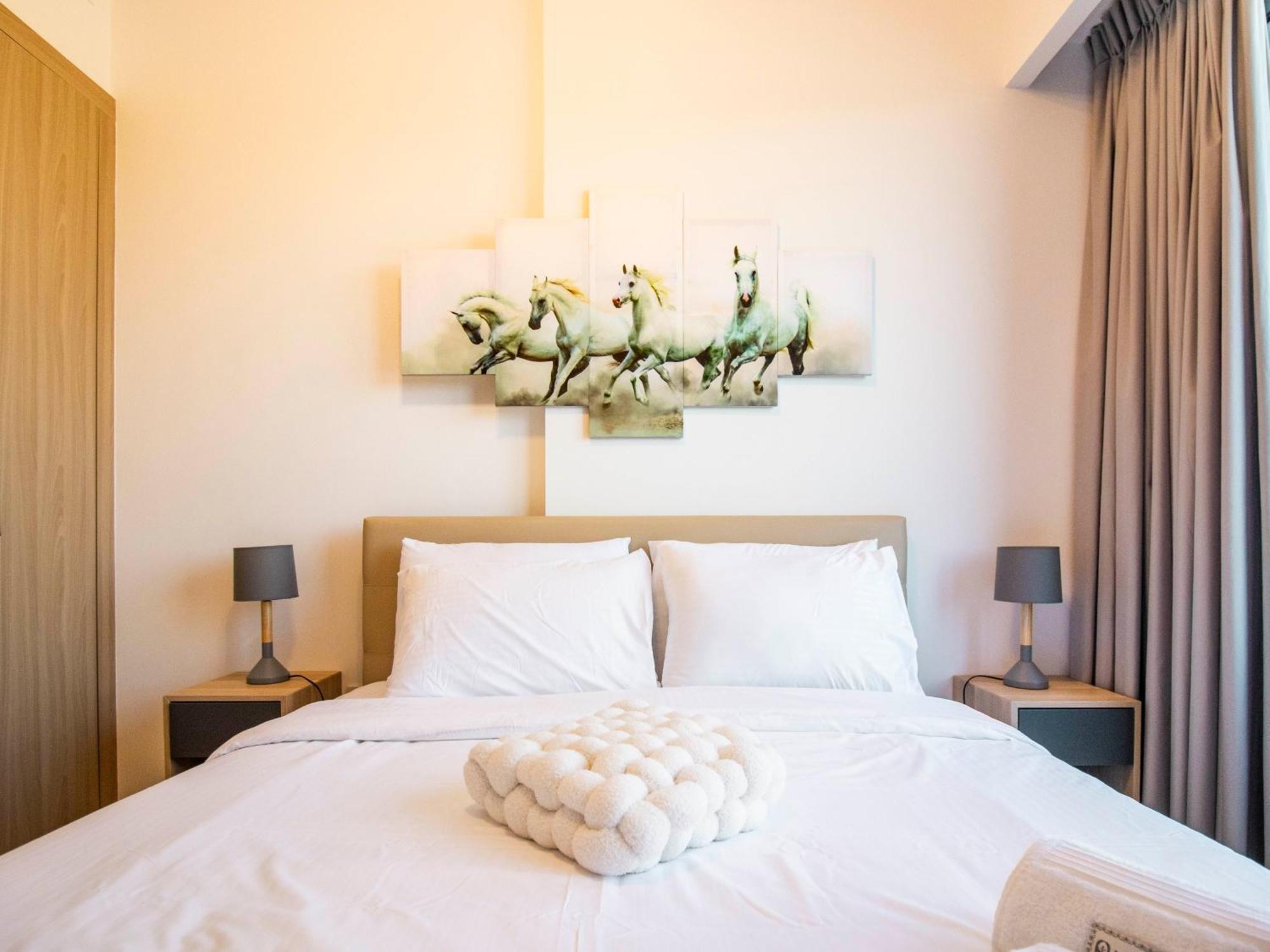 Daire Luxury 1-bedroom Hideaway In Meydan Dubai