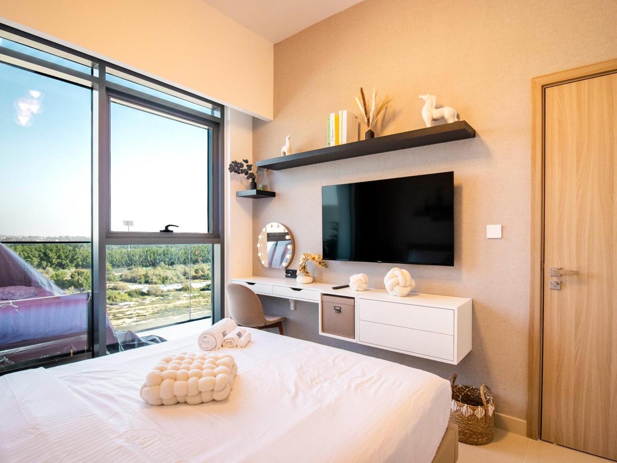 Daire Luxury 1-bedroom Hideaway In Meydan Dubai