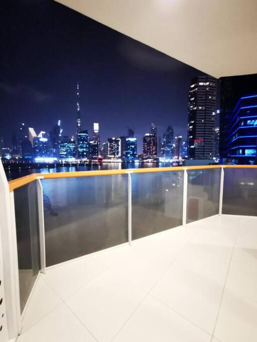 Holiday home 208 Amazing 2 Bedroom With Burj Khalifa & Canal View
