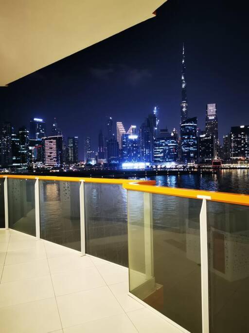 Holiday home 208 Amazing 2 Bedroom With Burj Khalifa & Canal View *