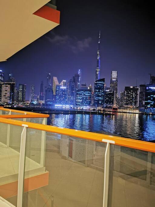 Holiday home 208 Amazing 2 Bedroom With Burj Khalifa & Canal View Dubai