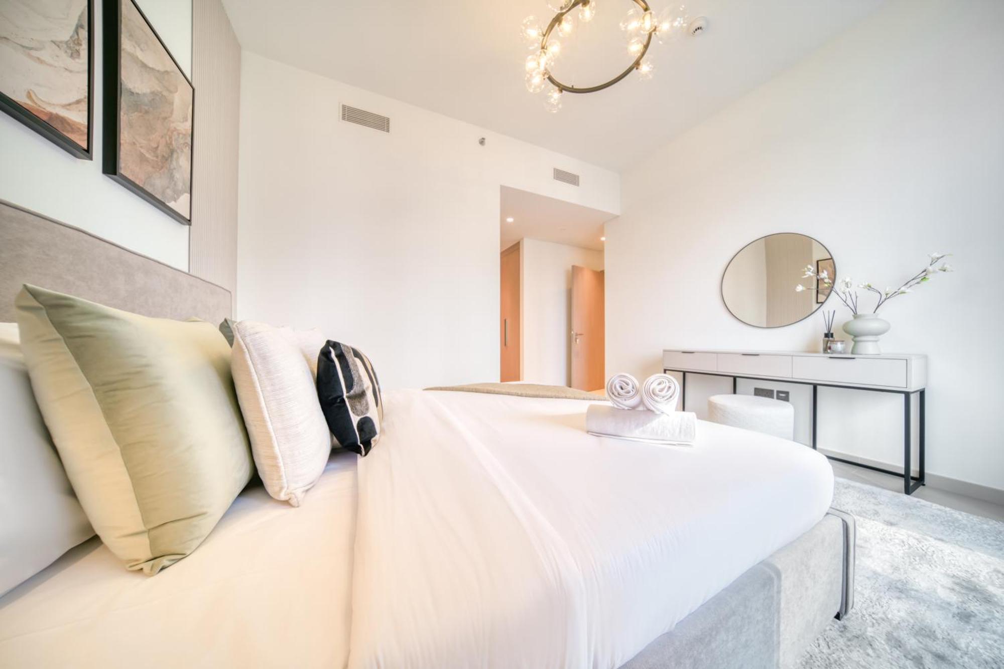 Apartment Downtown Luxury - Stunning Burj Khalifa View - 5 Minutes Walk To Mall Dubai