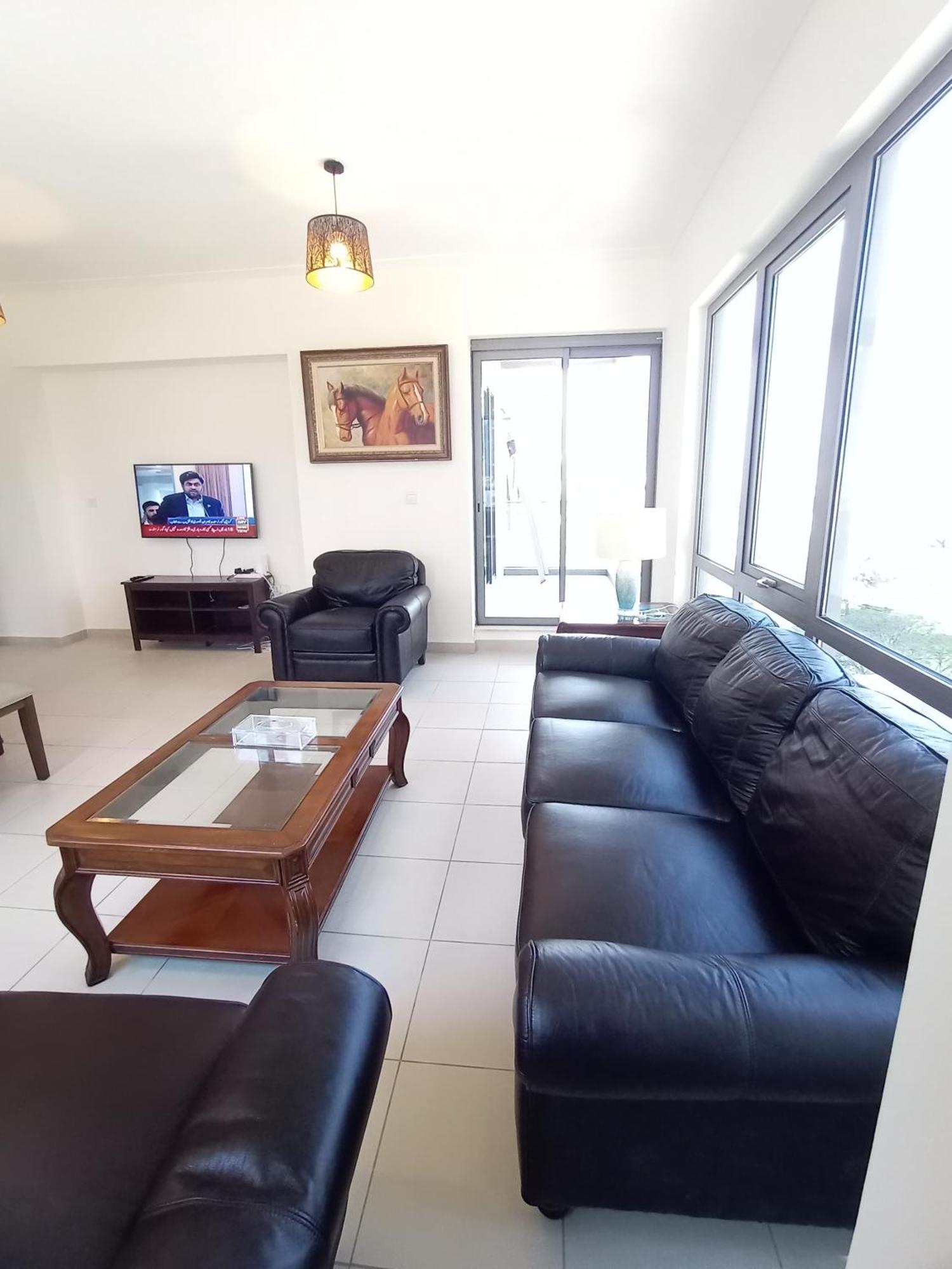 Apartment Luxury 1-br Near Burj Khalifa And Mall Dubai