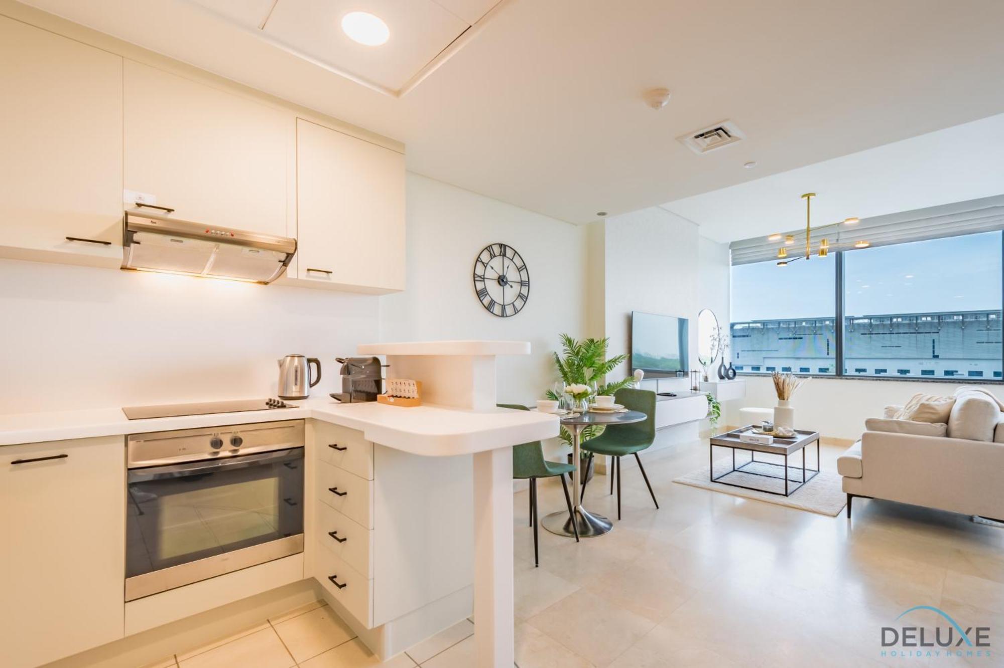 Apartment Limited Time Stylish With Great Amenities By Deluxe Homes *