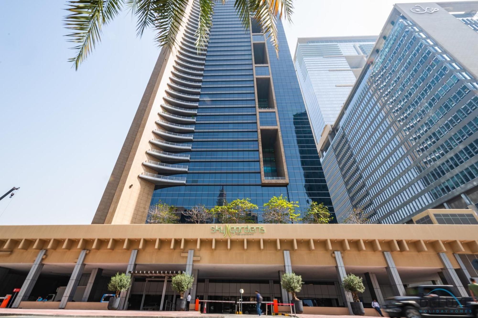 Apartment Limited Time Stylish With Great Amenities By Deluxe Homes Dubai