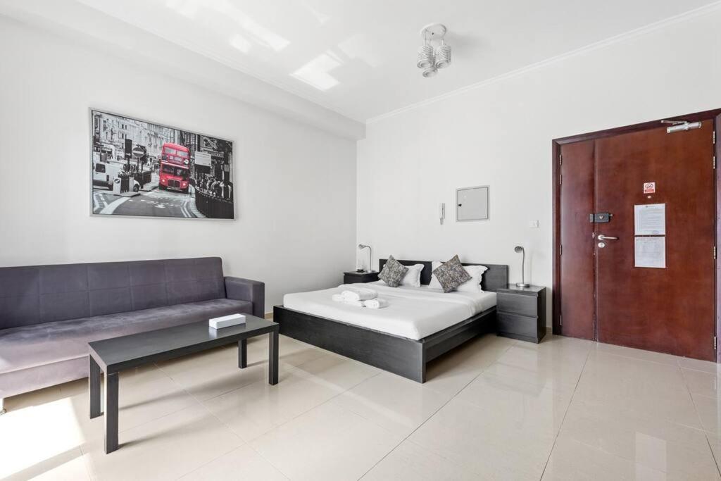 Stonetree - Dec Tower 2 - Marina Dubai