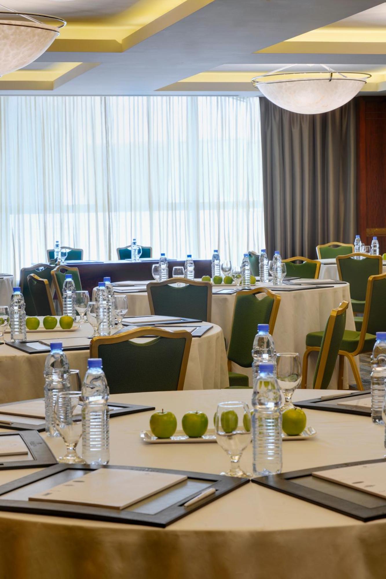 Hotel Crowne Plaza - Jumeirah By Ihg Dubai