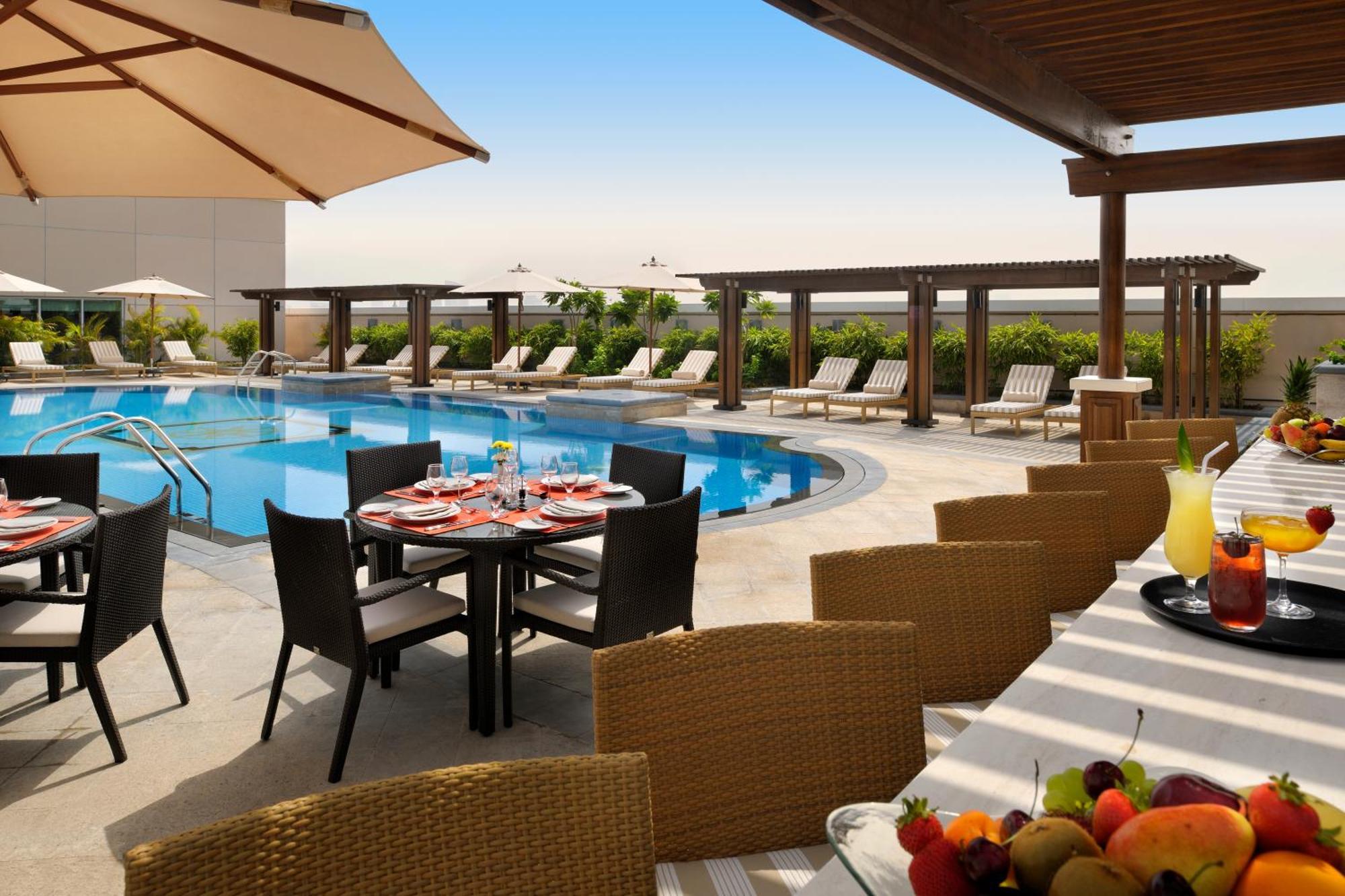 Crowne Plaza - Jumeirah By Ihg 5* Dubai