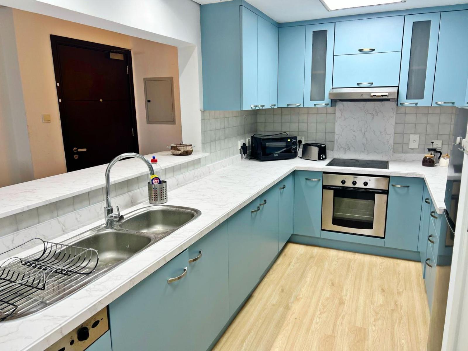 Newly Renovated Marina & Sea View Family Apartment