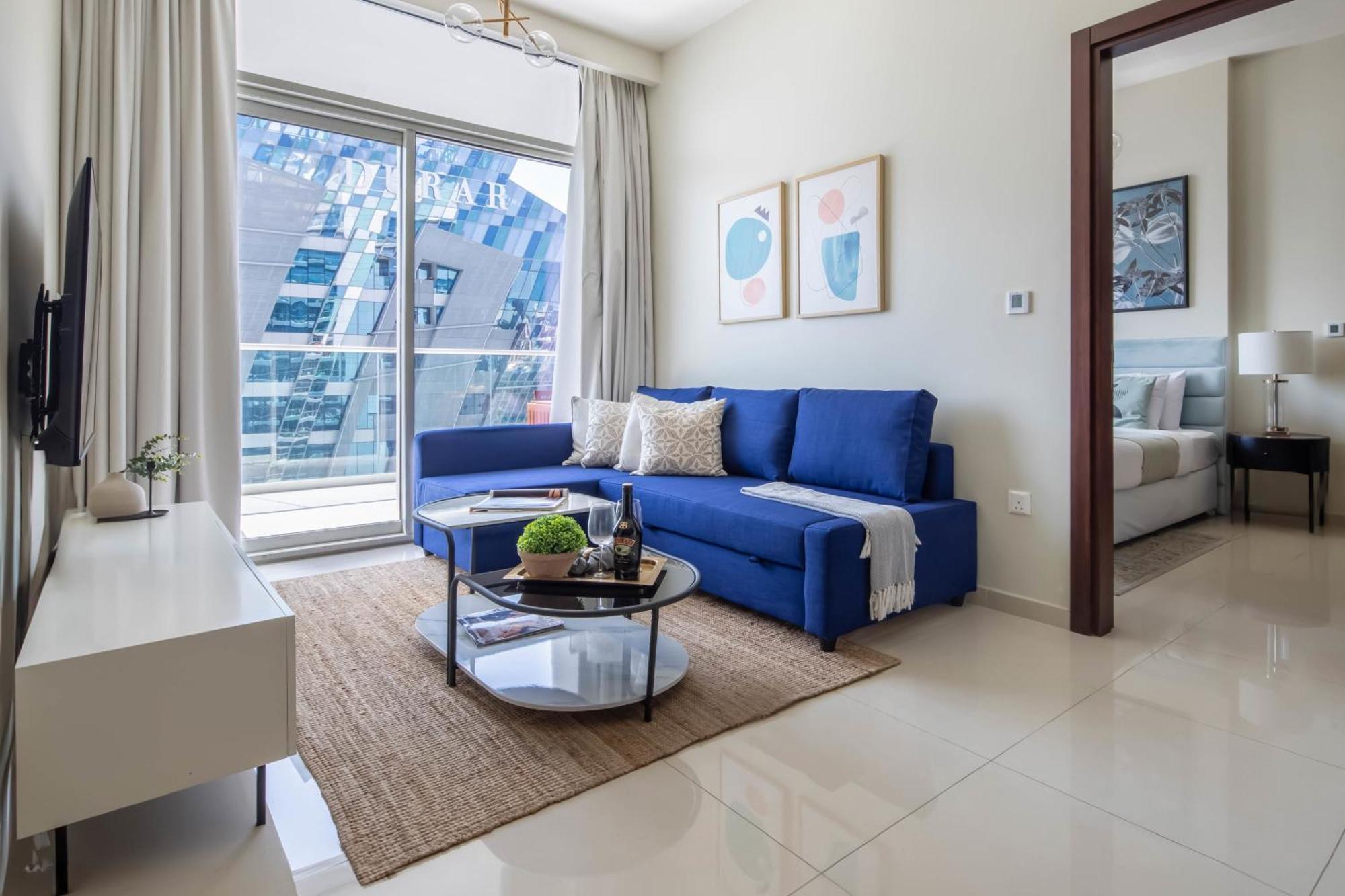 Frank Porter - Vera Apartment