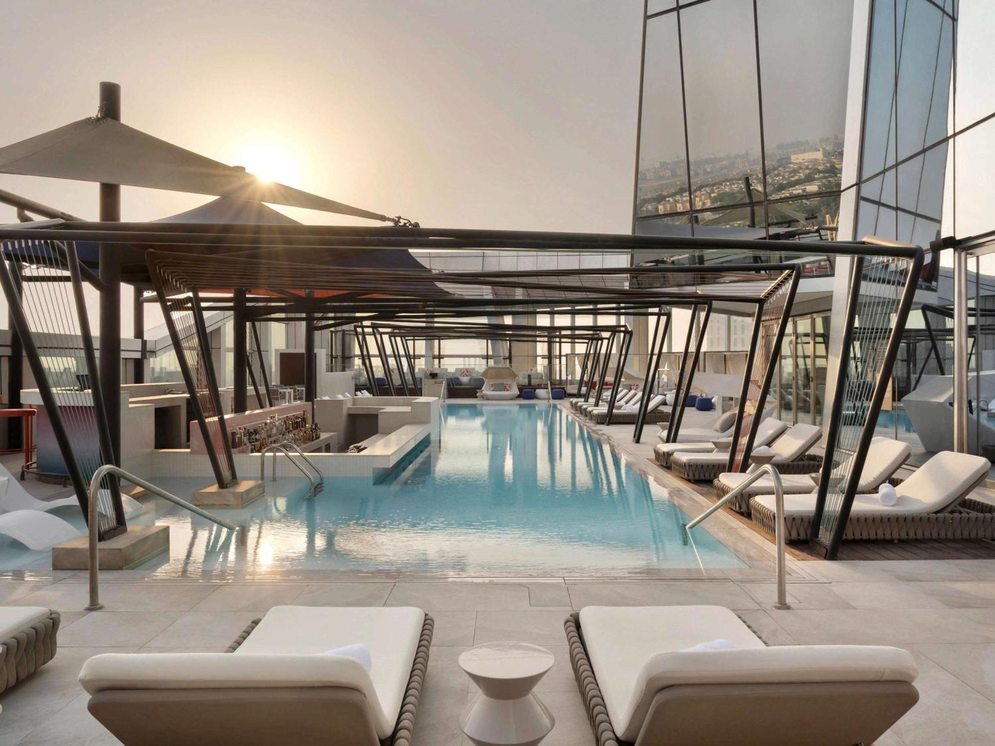 So Uptown 5* Dubai