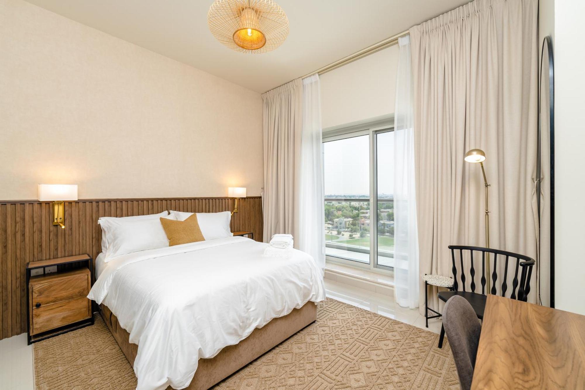 Elegant - Golf Views - Sports -