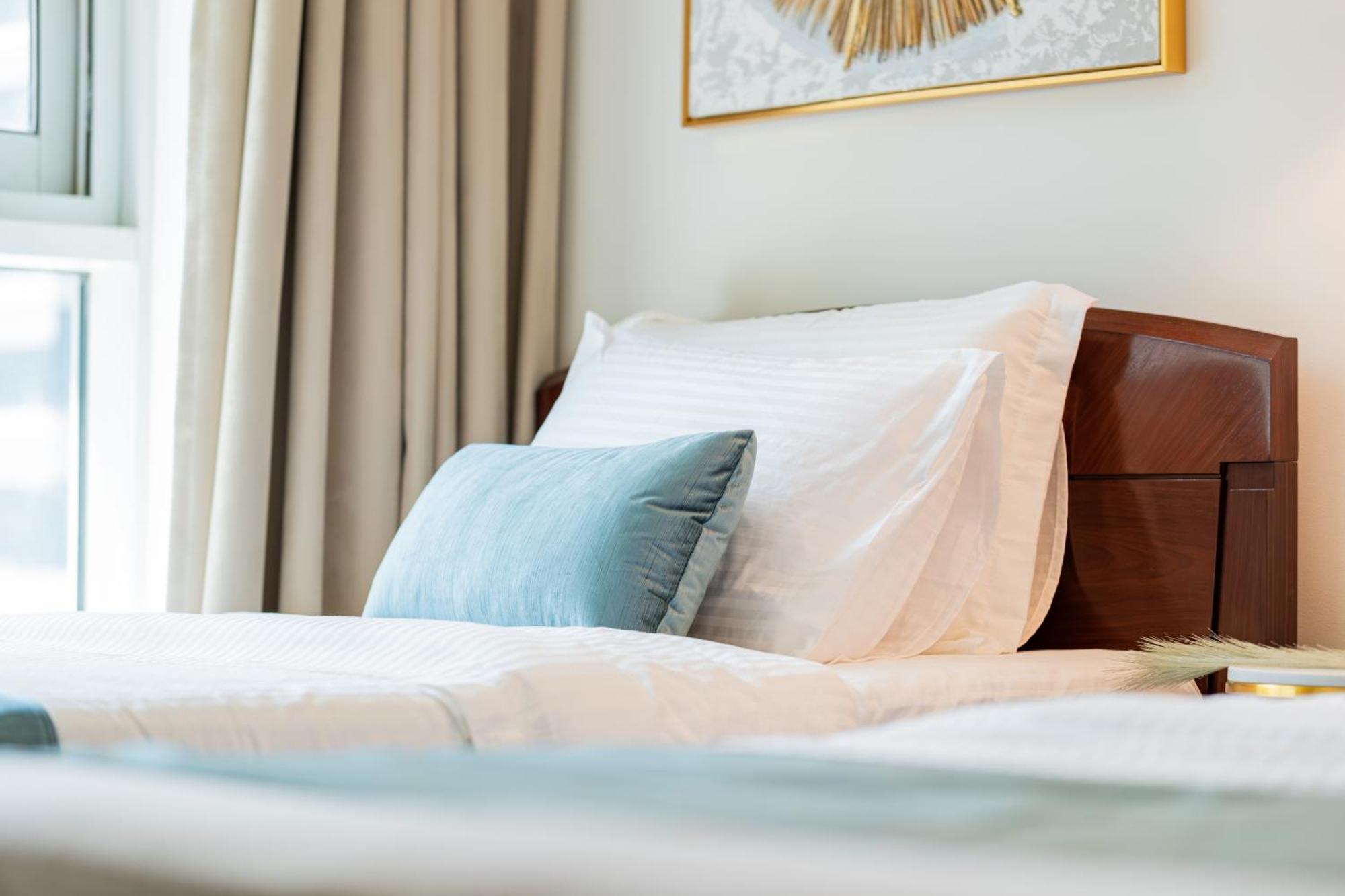 Marina,jbr -luxurious 2 Bedroom King *