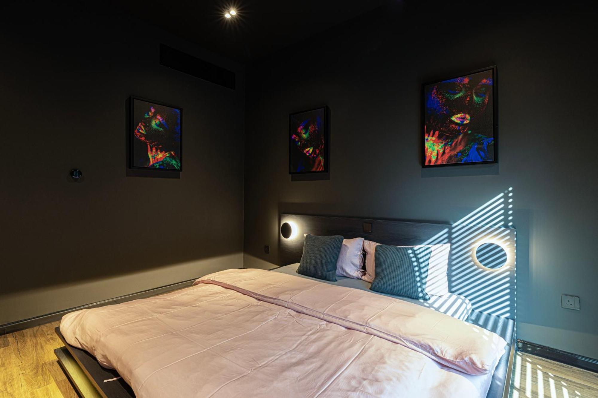 Poetry Of The Shadows By Lagom Apartment