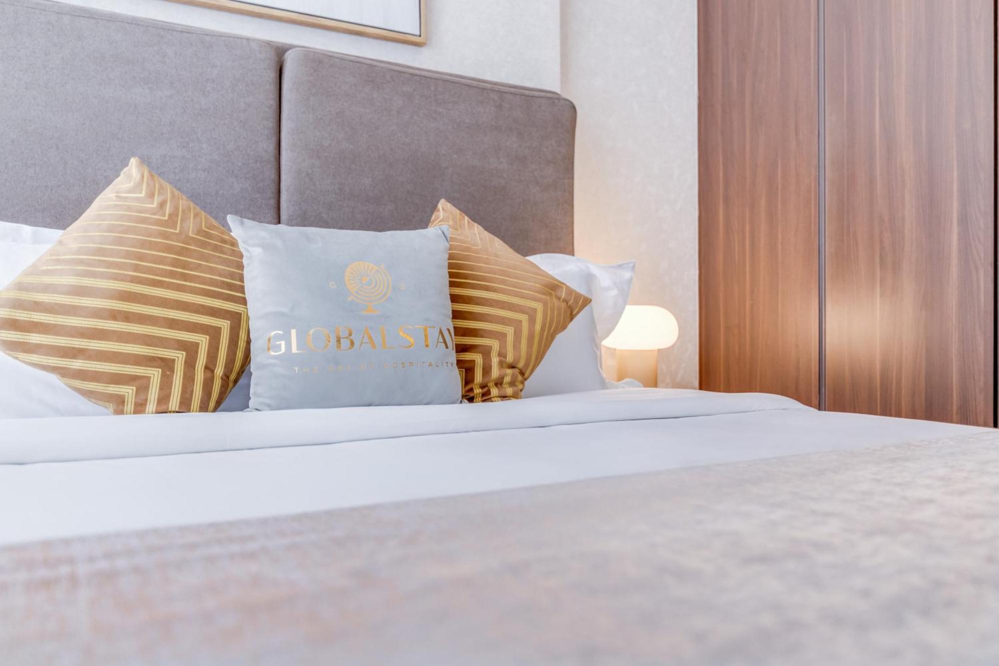 Globalstay. Luxury Near The Canal Daire