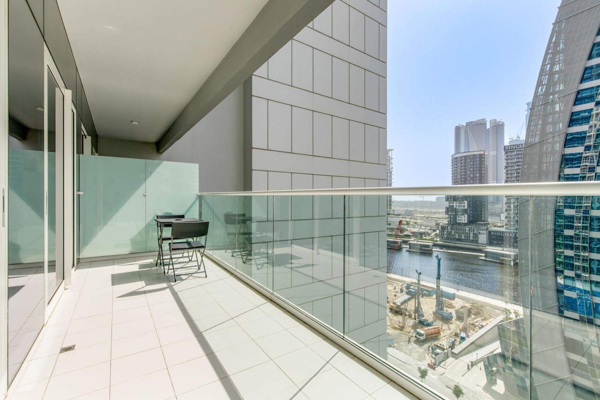 Daire Globalstay. Luxury Near The Canal Dubai