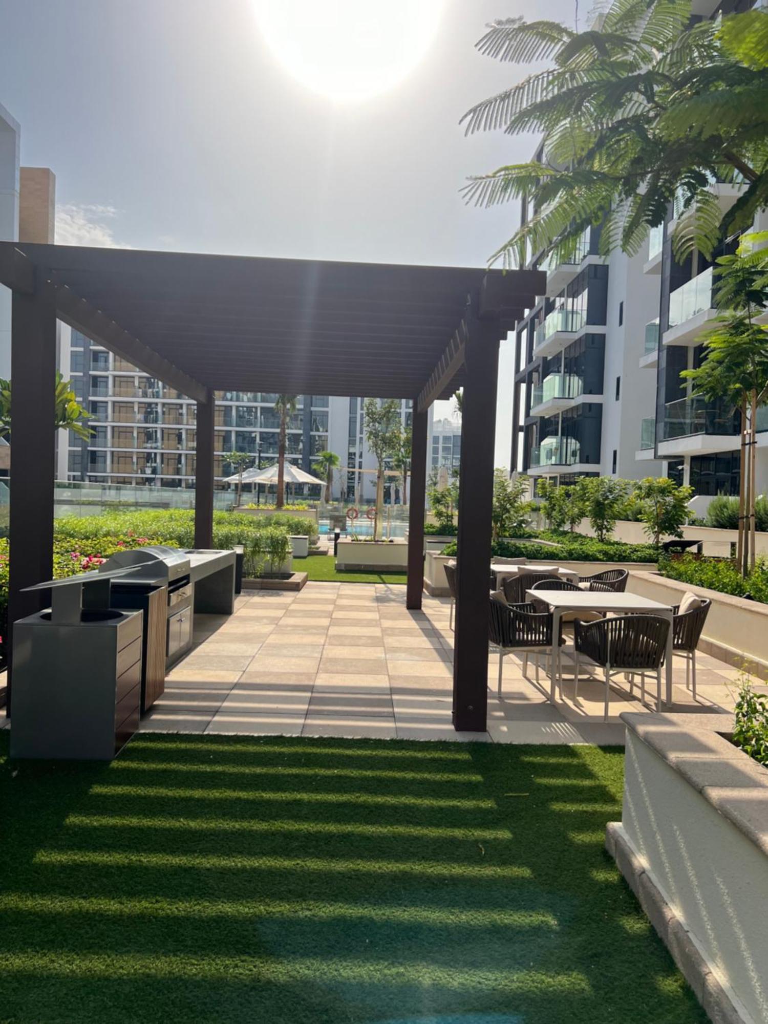 Luxury Brand New With Highend Furnishings Apartment *