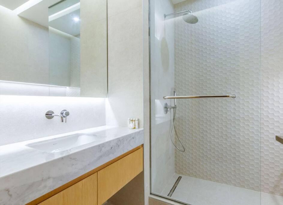 Apartment Rh- Breathtaking Lagon View, Escape To Luxury, Free Access To