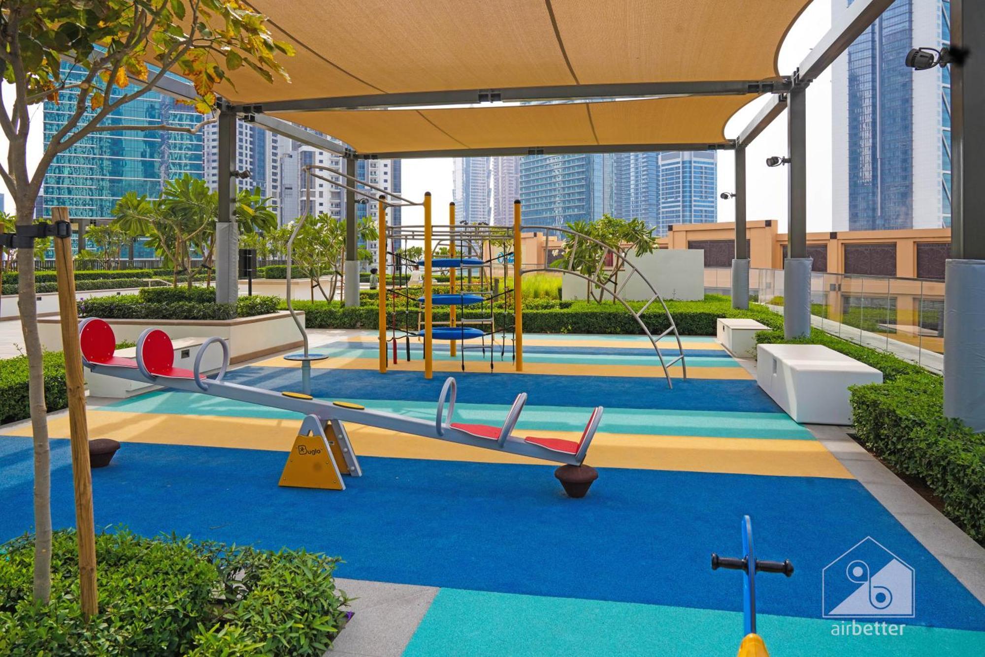 Daire Luxury Burj Crown 4bedroom Balcony & Downtown View *
