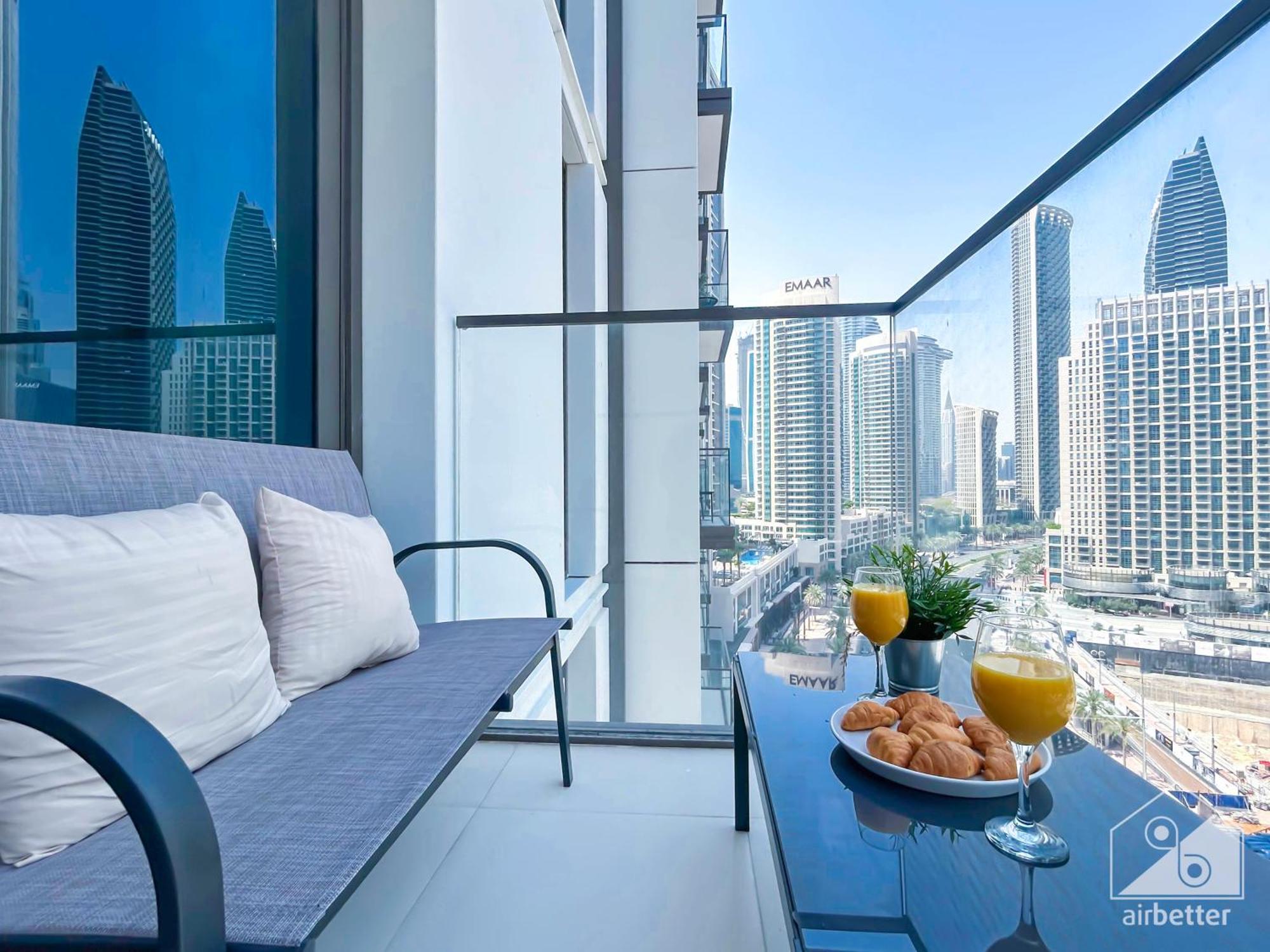Luxury Burj Crown 4bedroom Balcony & Downtown View Daire